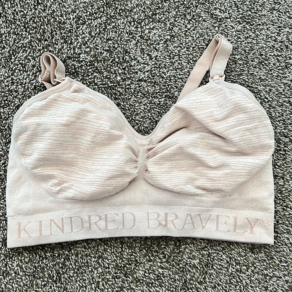 Kindred Bravely Nursing and Pumping Bra - Small BUSTY